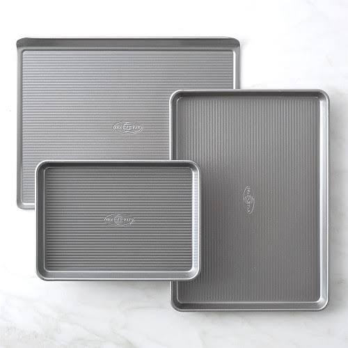 Nonstick Bakeware Everyday Sheet Pans, Set Of 3 | Williams Sonoma